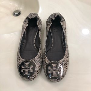 Tory Burch flat shoes